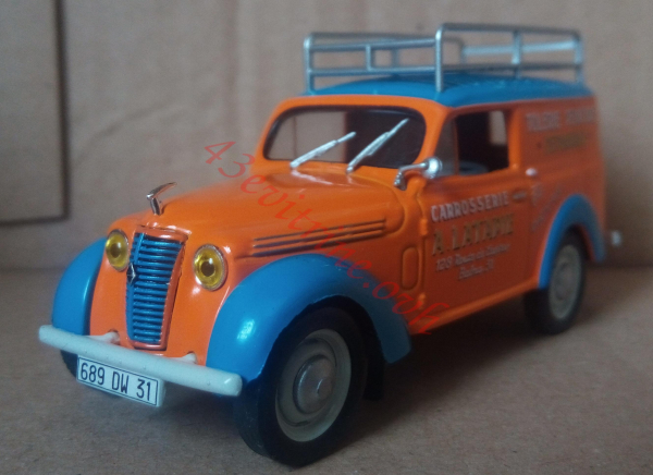 Image du véhicule Renault Juvaquatre
